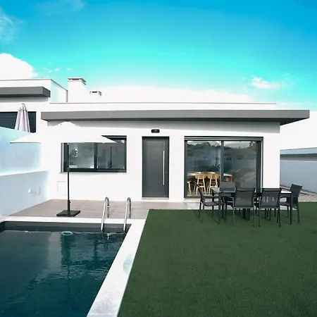 Villa Queen - - Lourinha Santa Barbara (Lisbon)