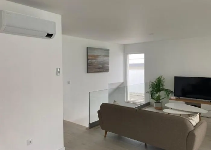 Queen - - Lourinha Santa Barbara (Lisbon)