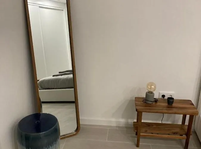 Queen - - Lourinha Santa Barbara (Lisbon)