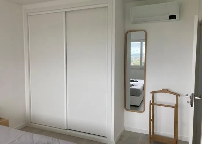 Villa Queen - - Lourinha Santa Barbara (Lisbon)